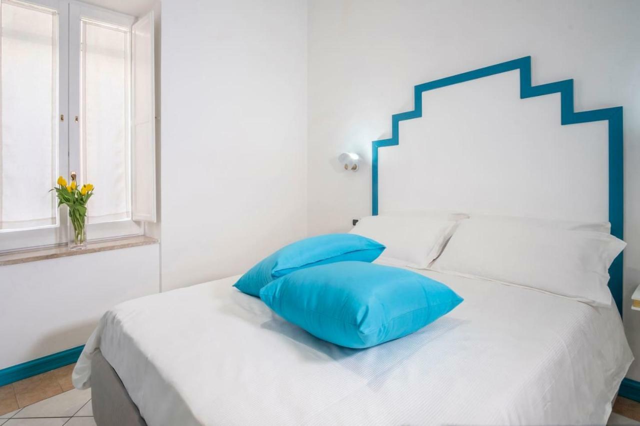 Maison M. - Luxury Apartment In Piazza Tasso Sorrento Bagian luar foto