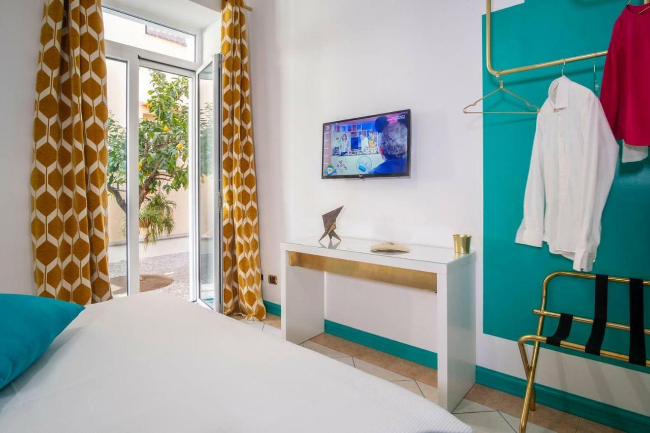 Maison M. - Luxury Apartment In Piazza Tasso Sorrento Bagian luar foto